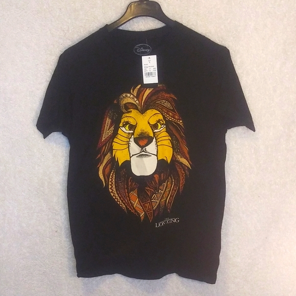 👻Disneys lion king tshirt NWT size large - Picture 1 of 2